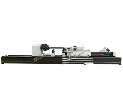 Automatický stroj na montáž hydraulického valca